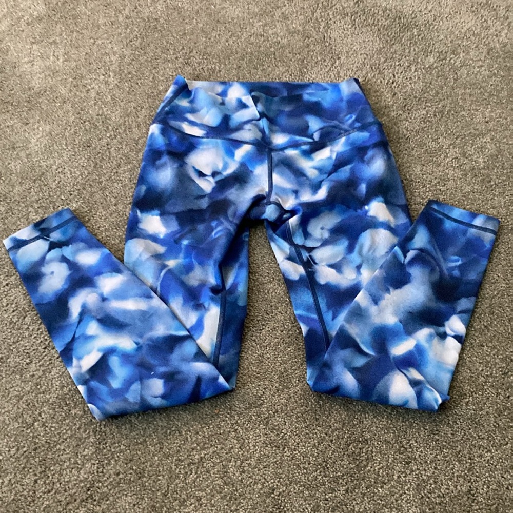 Lululemon - Picture 6 of 6